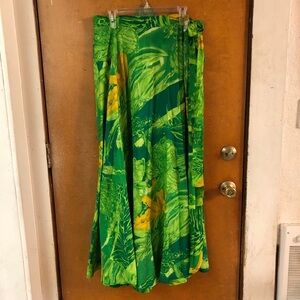 Stunning wrap maxi skirt.  Large 12/14